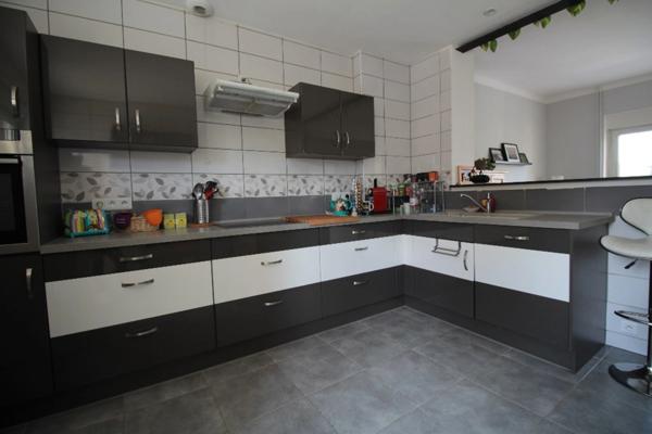 Dpt Moselle (57), à vendre PORCELETTE maison louée P6, 3 chambres, jardin