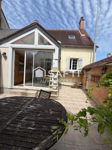 Petite maison avec studio en annexe indépendant. Idéal investisseur.