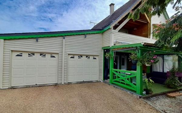 Maison à vendre    5 pièces • 135 m2 La Suze-sur-Sarthe