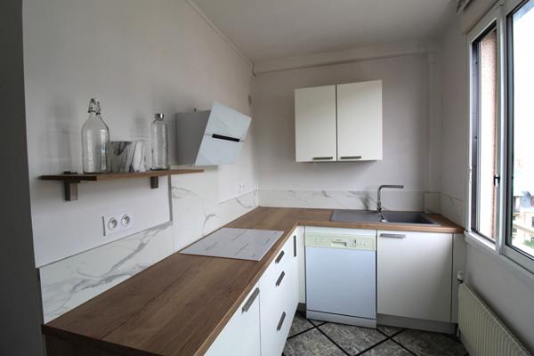 DIJON PLACE GRANGIER T3 de 70m² avec GARAGE BALCON et ASCENSEUR