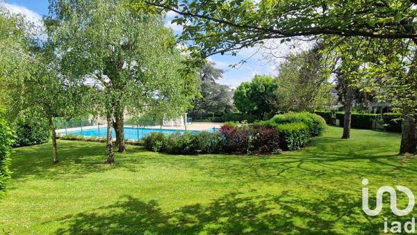 Appartement 3 pièces de 84 m² à Garches (92380)