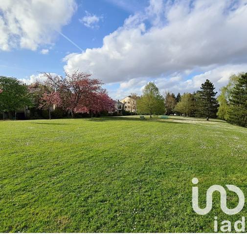 Appartement 3 pièces de 84 m² à Garches (92380)