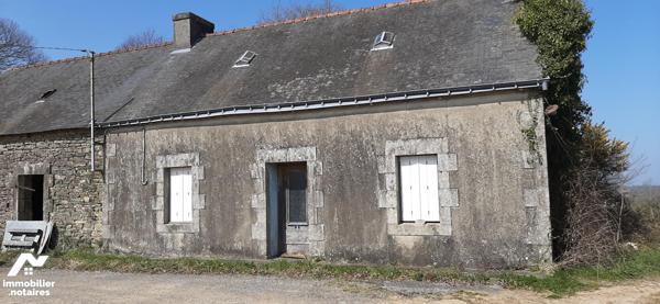 Ancien corps de ferme : maison, grange, hangar et terrain