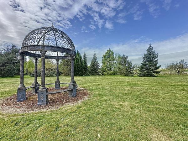 Magnifique propriété à 1h30 de Paris