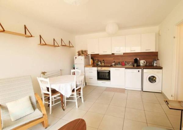 Appartement 2 pièces                                        - 44000 Nantes Réf : 12402