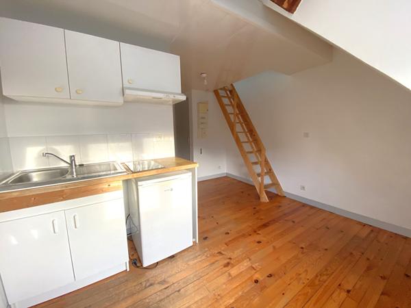 A LOUER - NANTES PROCE - bvd des anglais - Appartement Type 1 bis en DUPLEX