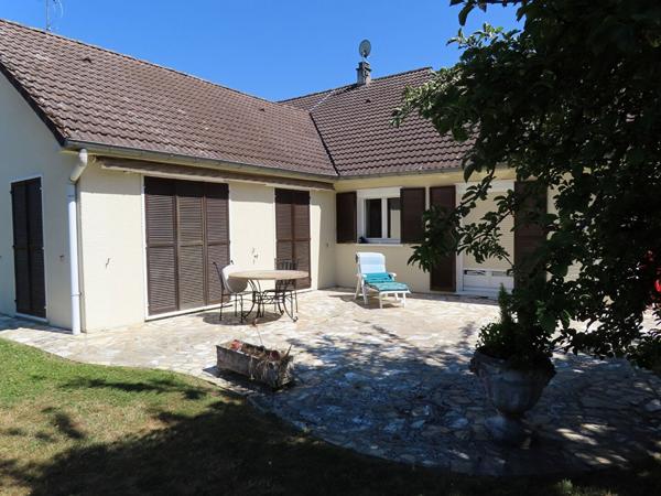 Maison 6 pièces 142 m2 - Ozoir La Ferrière - OZOIR LA FERRIERE