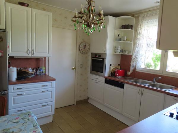 Maison 6 pièces 142 m2 - Ozoir La Ferrière - OZOIR LA FERRIERE