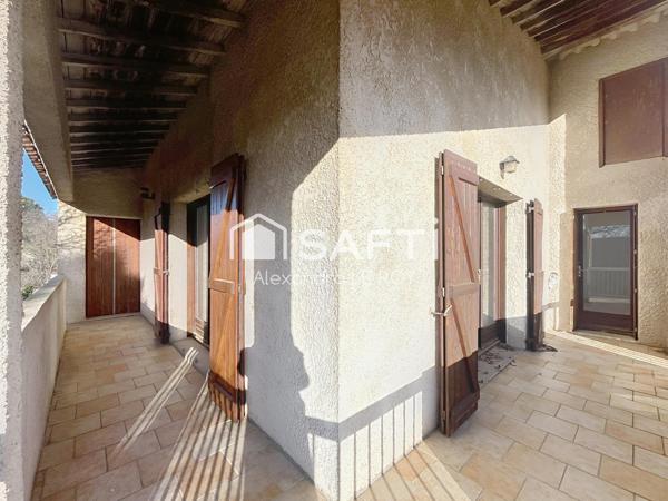 170 M2, édifiée sur une parcelle de 750 m²