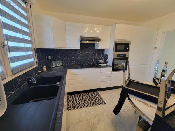 Maison à vendre à Châteaudun dans l'Eure-et-Loir (28200), ref : RCS/874