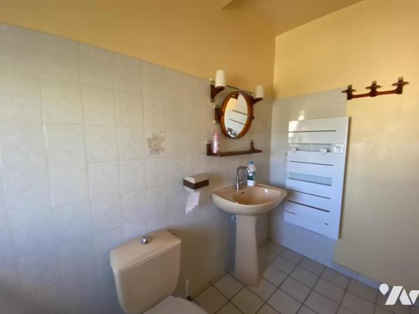 APPARTEMENT - UZES à pied