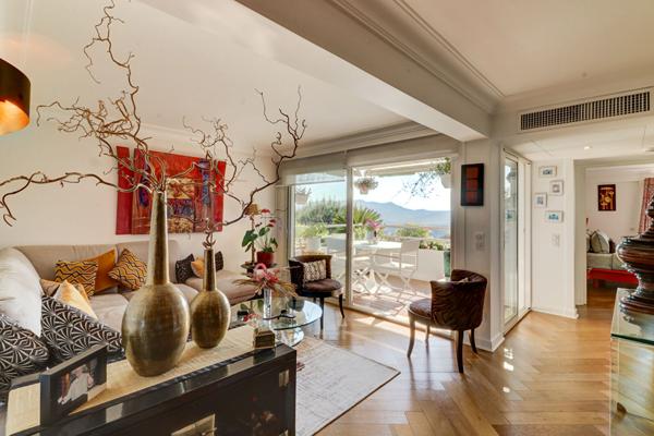 Appartement 3 pièces vue mer panoramique dans domaine gardé avec piscine