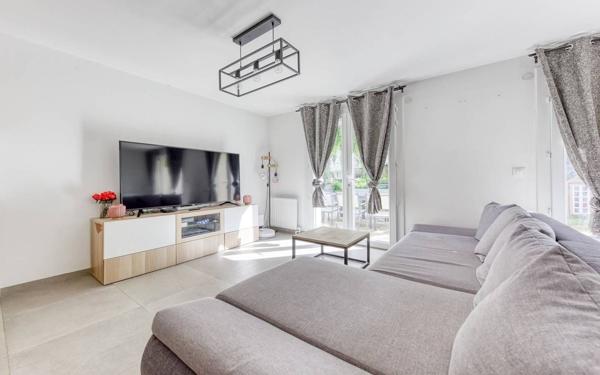 Maison à vendre    5 pièces • 117,80 m2 Roissy-en-Brie