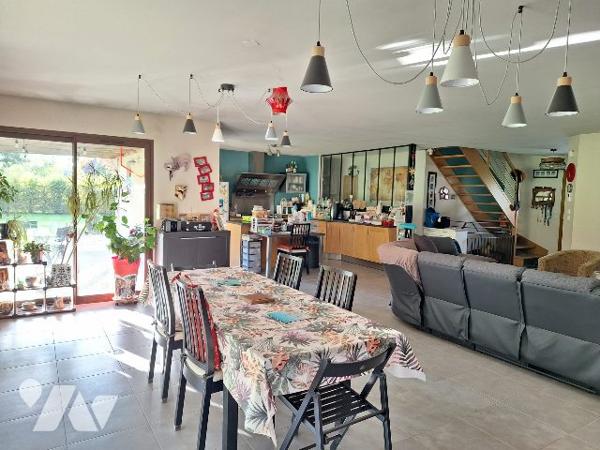 Maison de 182m² de 2014, LA CHAPELLE D'ANGILLON