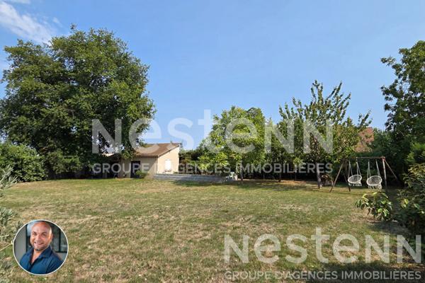 Maison familiale récente La Croix Georgette avec 4 chambres, double garage, jardin et dépendance