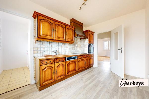 Grand T3 avec balcon et cave – quartier calme à Meyzieu entre le Grand Large et le centre ville