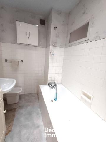 Vente maison de ville La roche sur yon, 117m² 7 pièces 241 820€ avec garage