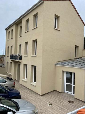 Maison à vendre |  Saint-Germain-lès-Corbeil |  10 pièces | 241 m²