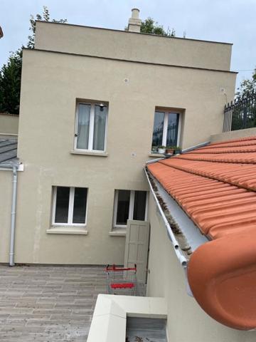 Maison à vendre |  Saint-Germain-lès-Corbeil |  10 pièces | 241 m²