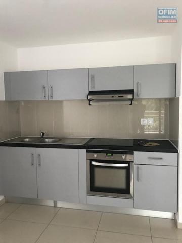 A Vendre ce beau F3 d'une surface de 62.96m2 sur la résidence PALMEA à Sainte Clotilde.