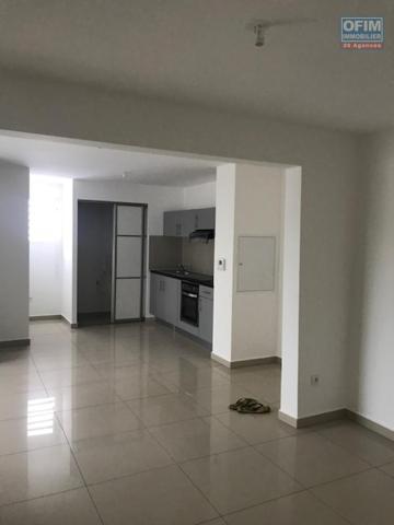 A Vendre ce beau F3 d'une surface de 62.96m2 sur la résidence PALMEA à Sainte Clotilde.