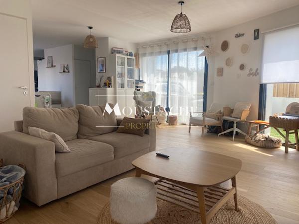 BELLE MAISON RÉCENTE DE PLAIN-PIED - A DEUX PAS DU CENTRE-VILLE -