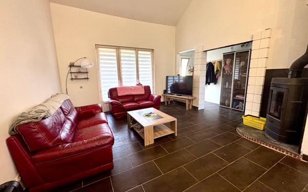 Maison à vendre    3 pièces • 92 m2 Saint-Quentin