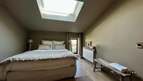 Une demeure de rêve, un village secret.