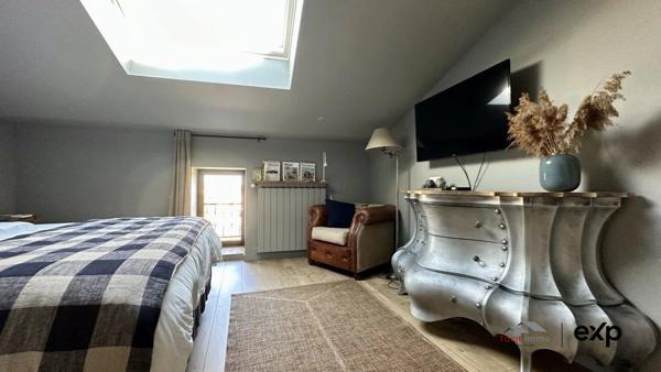 Une demeure de rêve, un village secret.