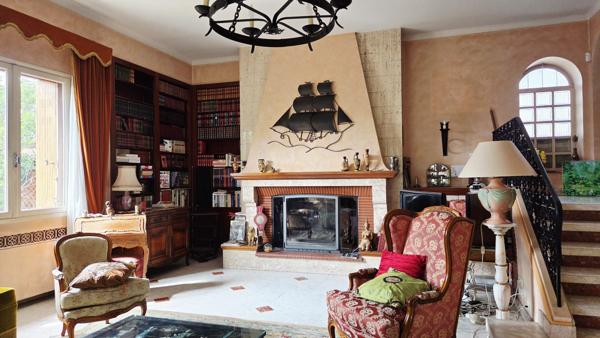 Maison 10 pièces - 270 m² Exclusivité efficity