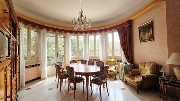 Maison 10 pièces - 270 m² Exclusivité efficity