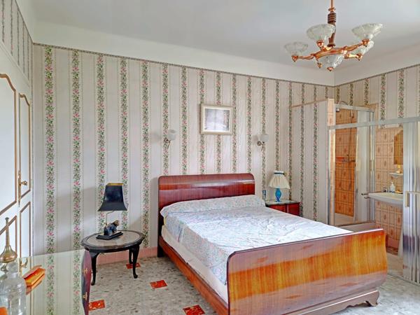 Maison 10 pièces - 270 m² Exclusivité efficity