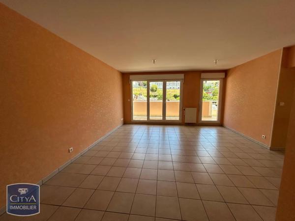 Appartement à louer 3 pièces 83.17m² Tulle (19000)