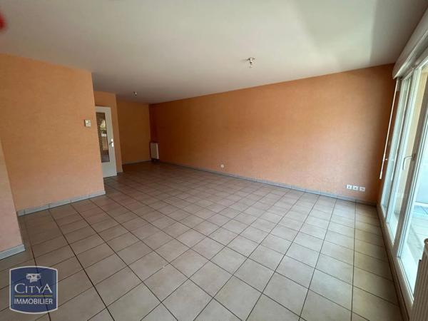 Appartement à louer 3 pièces 83.17m² Tulle (19000)