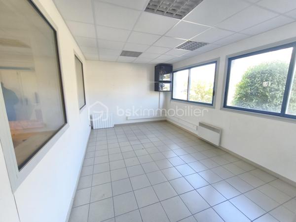 Local commercial de 490 m²