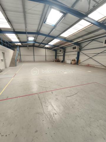 Local commercial de 490 m²