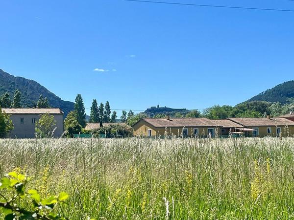 Maison Sisteron 5 pièce(s) 150 m² au style provençal