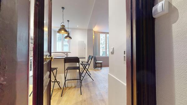 Appartement 3 Pièces 72 M² Refait à Neuf PARIS 17 Métro Villiers