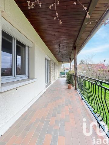 Maison à vendre 6 pièces 146 m² Ballancourt-sur-Essonne