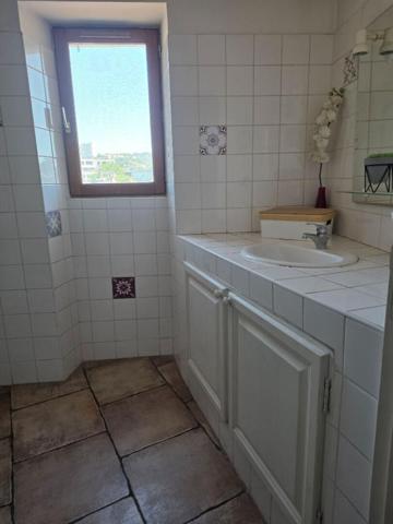 Maison Marseille 5 pièce(s) 181 m2 avec jardin