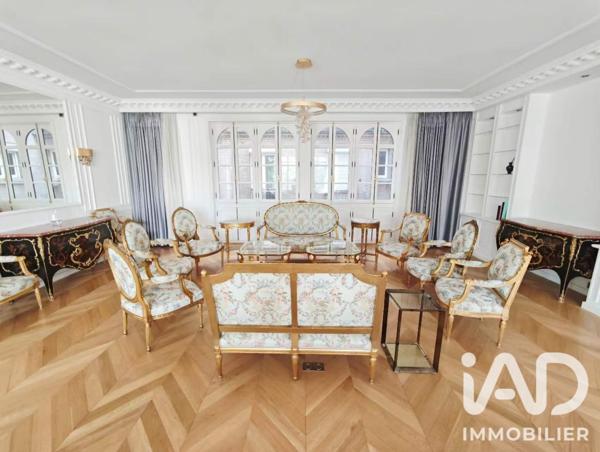 Location appartement 6 pièces 225 m² Paris 7