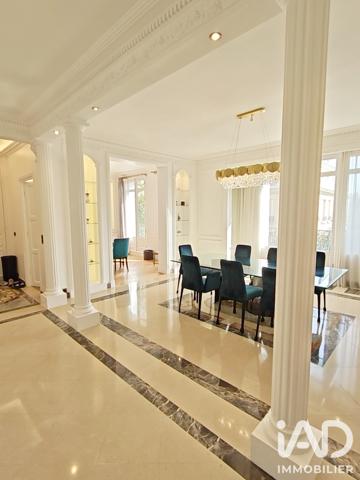 Location appartement 6 pièces 225 m² Paris 7