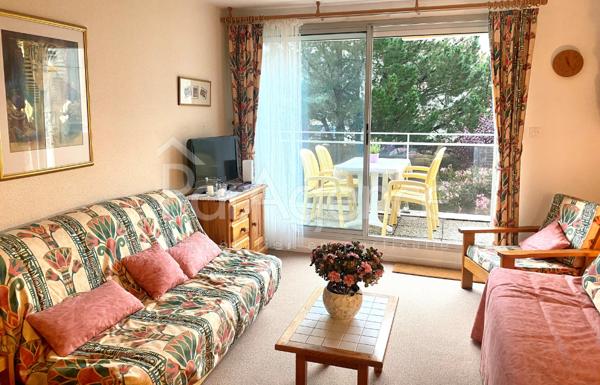 Studio cabine 29 m2 avec balcon 150 m plage de Nauzan