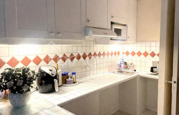 Studio cabine 29 m2 avec balcon 150 m plage de Nauzan