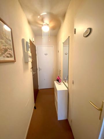 Studio cabine 29 m2 avec balcon 150 m plage de Nauzan