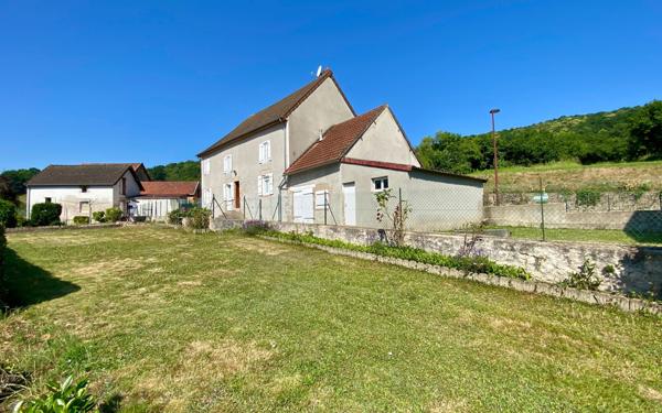 Maison à vendre    6 pièces •  Broye