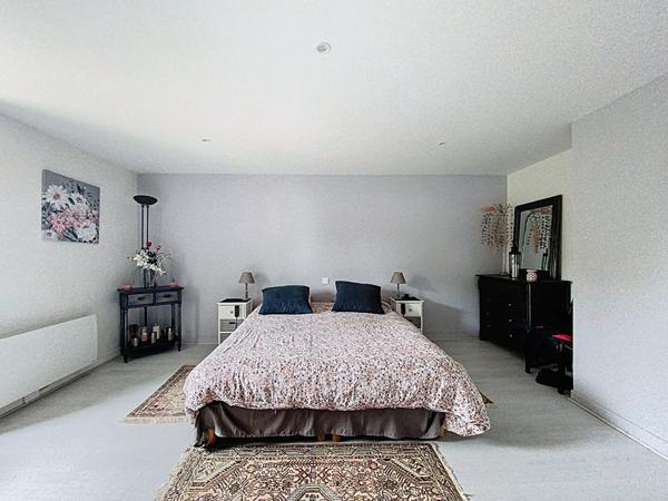 MAISON EN PIERRE A VENDRE QUEVEN