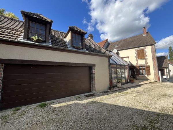Vente / Maison de village à Romilly-sur-Seine (10100)