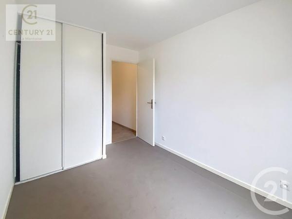 Appartement F4 à vendre  4 pièces - 77,95 m 2   MANTES LA JOLIE  - 78