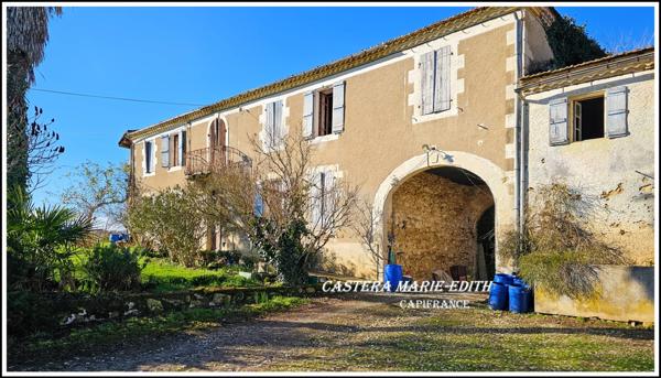 Propriete AVEC CORPS DE FERME - 159 M² Habitables -7 pièces et plus - Proche VIC FEZENSAC (32)